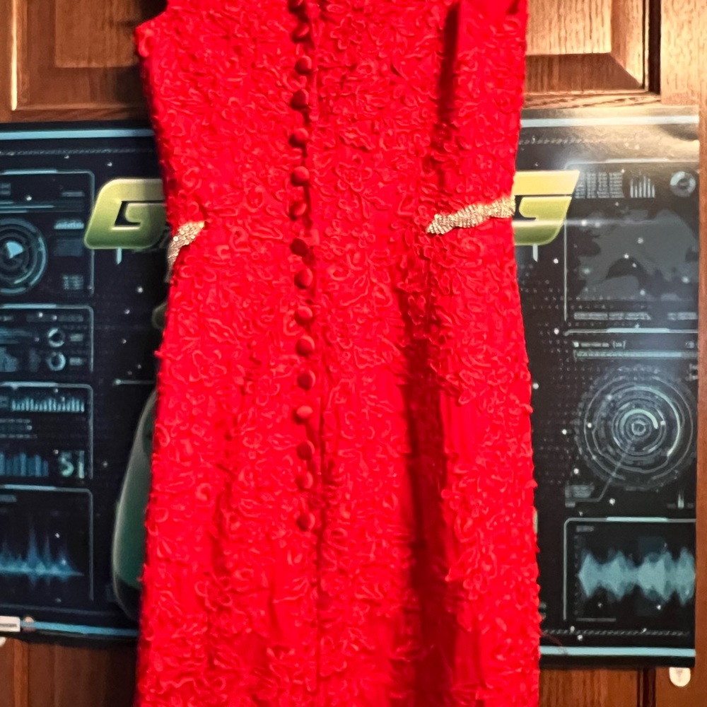 Red formal dress small